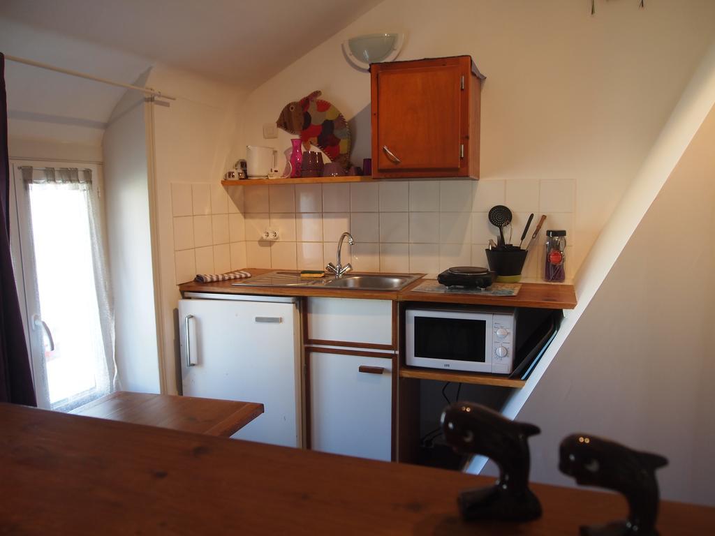 Chambres Et Tables D'Hotes A L'Auberge Touristique Meuvaines Exteriör bild