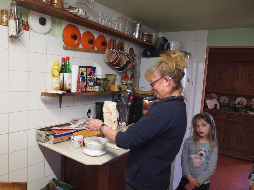 Chambres Et Tables D'Hotes A L'Auberge Touristique Meuvaines Exteriör bild