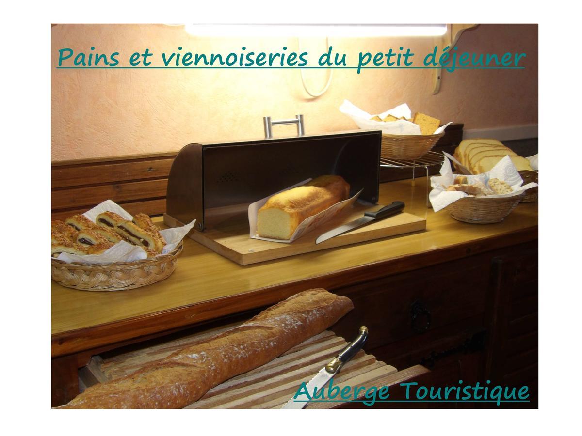 Chambres Et Tables D'Hotes A L'Auberge Touristique Meuvaines Exteriör bild